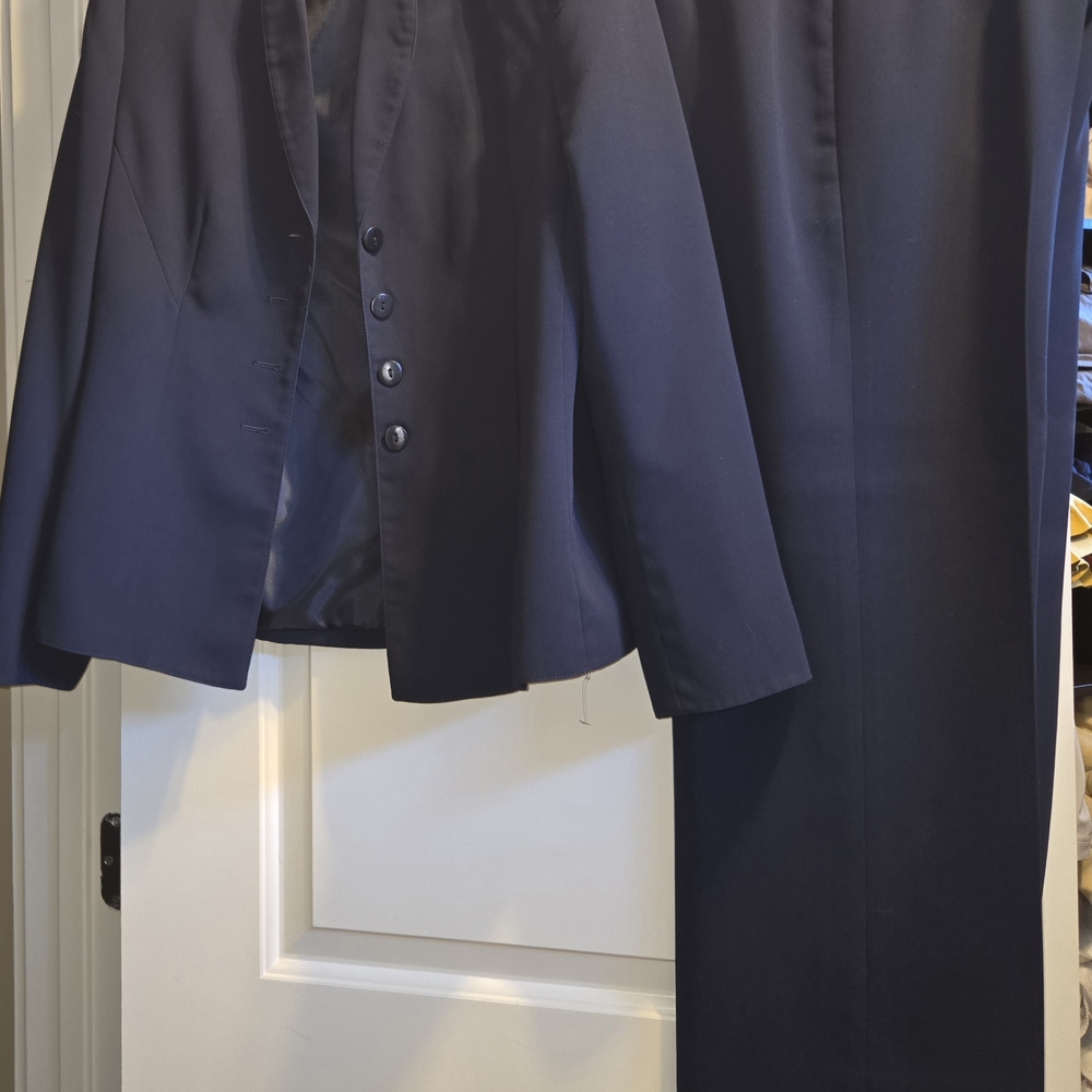 Elegant Navy Blue Suit Set